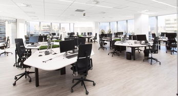 現代地產服務機構辦公室設計 打造高效與專業的服務平臺