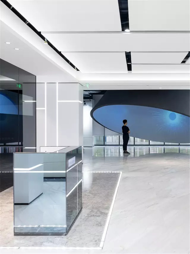 光影變幻·匠心精品 萬科御河硅谷企業(yè)公館，科技感與人文溫度的交融